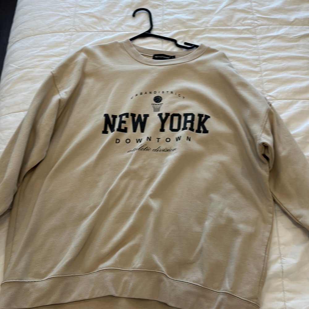 PRETTY LITTLE THING crewneck